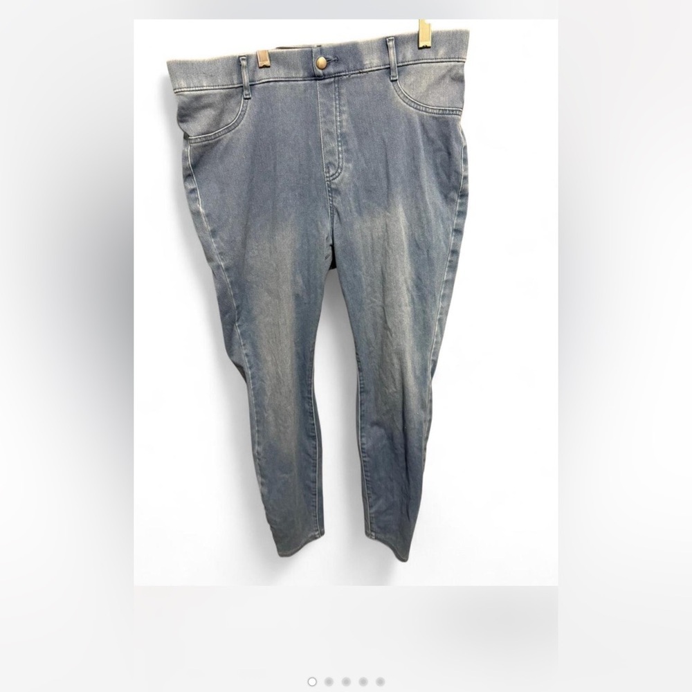 Time & Tru Light Blue Relaxed women’s blue Jeggings Jeans